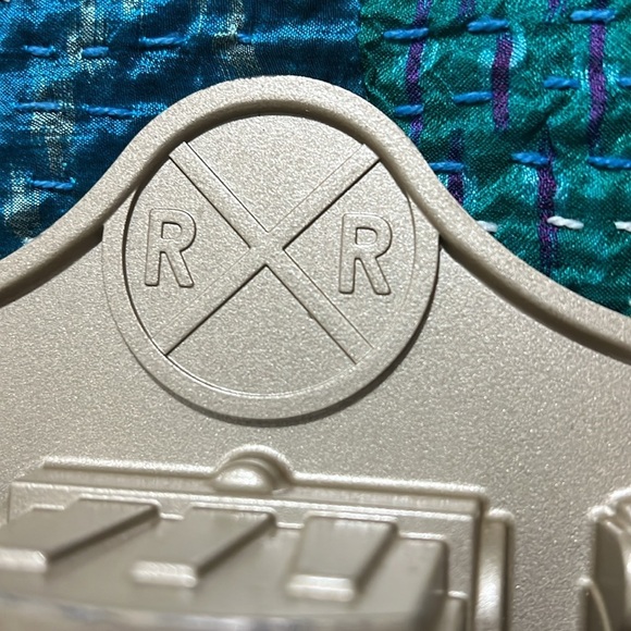 NORDIC WARE train cake pan.  Excellent preowned condition. - Picture 3 of 6